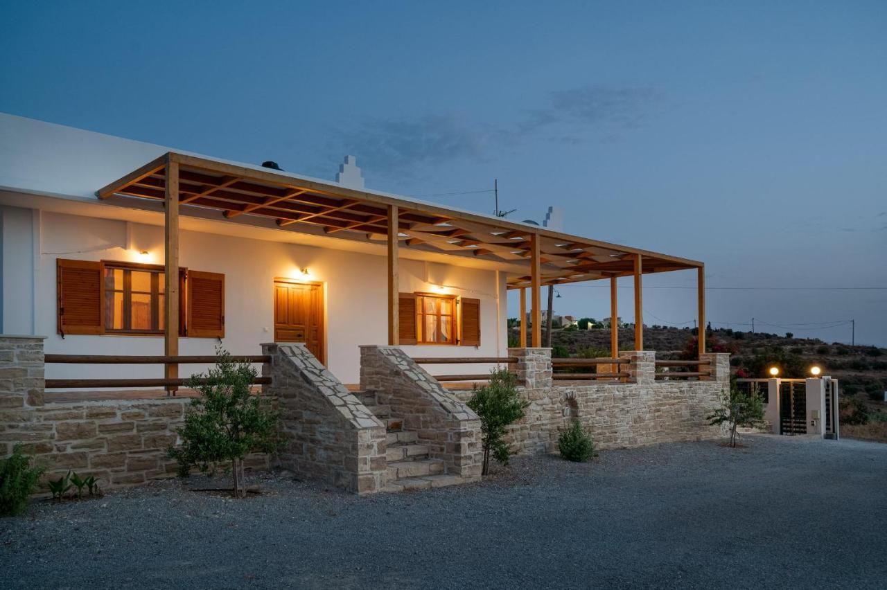 Villas Alexandros Kalamaki  Buitenkant foto