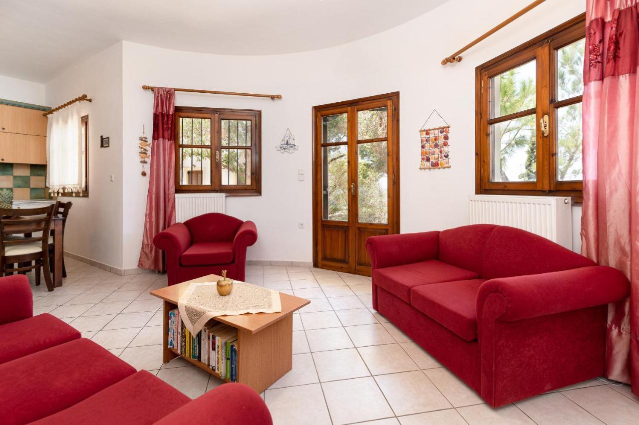 Villas Alexandros Kalamaki  Buitenkant foto
