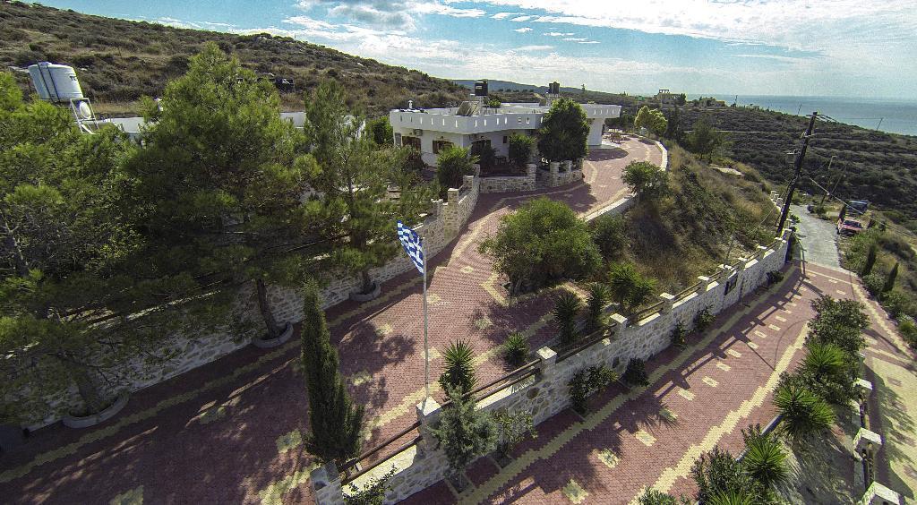 Villas Alexandros Kalamaki  Buitenkant foto