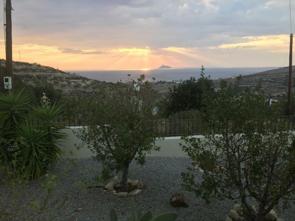 Villas Alexandros Kalamaki  Buitenkant foto