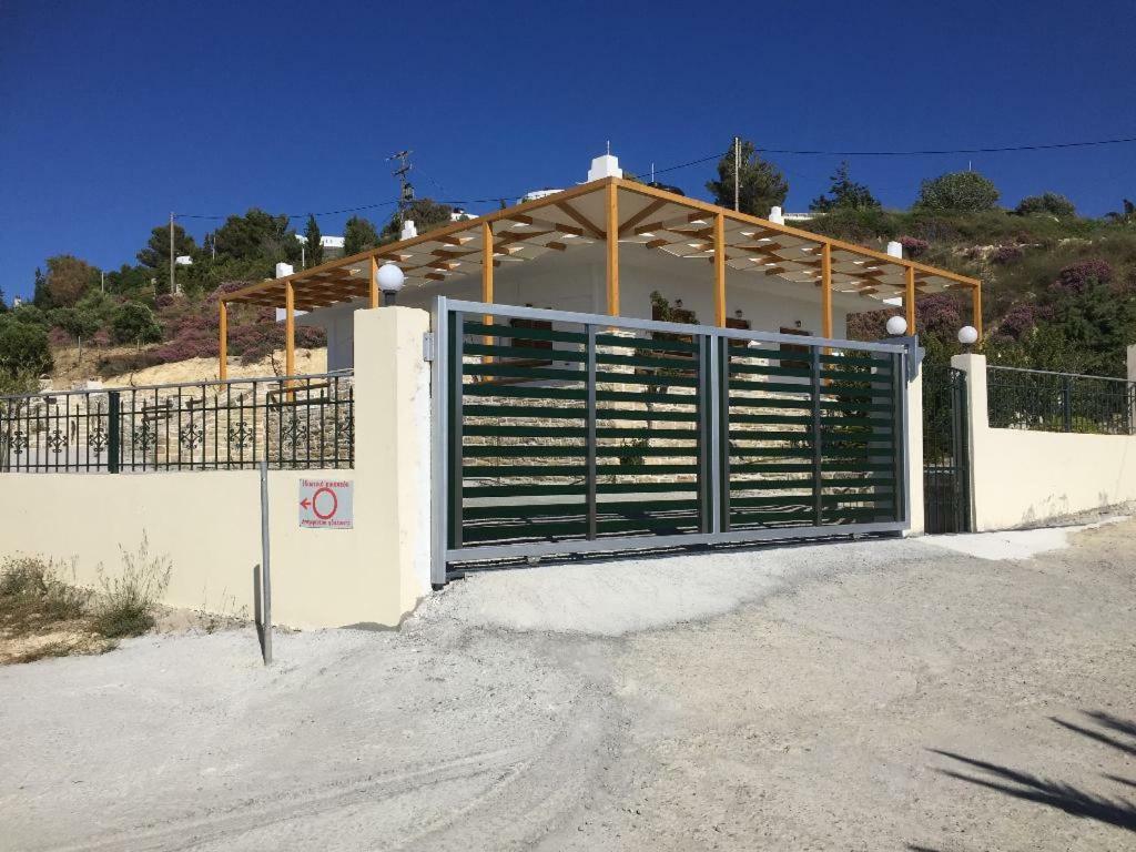 Villas Alexandros Kalamaki  Buitenkant foto